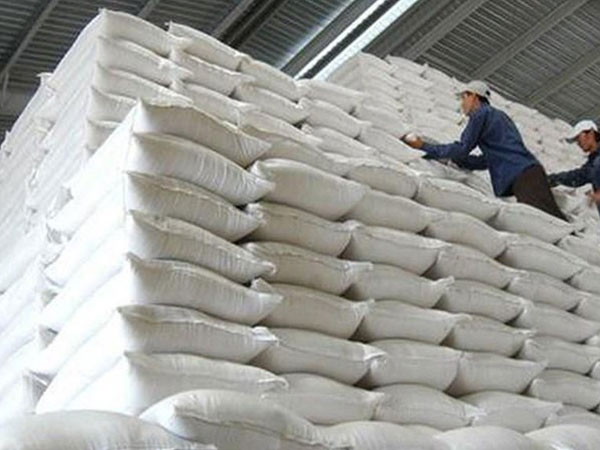 Giá gạo Việt Nam xuất khẩu tiếp tục vượt Thái Lan